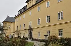 Ehemaliges Mädchenwaisenhaus, heute Heim der Rotkreuz-Schwesternschülerinnen