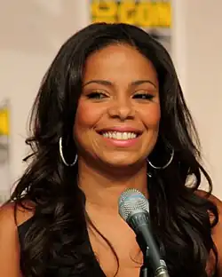 In den Hauptrollen sind Algee Smith und Sanaa Lathan zu sehen.