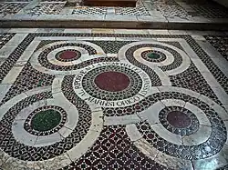 Fußboden in Santa Maria in Aracoeli