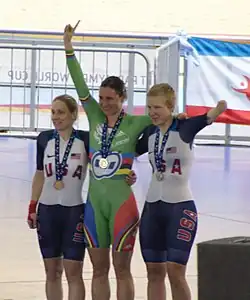 Greta Neimans (r.) mit Sarah Storey (M.) und Jennifer Schuble