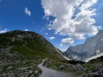 Schafjöchl (links) von der Lamsenjochhütte über dem oberen Stallental