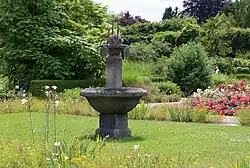 Schalenbrunnen im Botanischen Garten