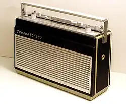 Schaub-Lorenz „Touring 70 Universal“, Flaggschiff der erfolgreichen Koffer­radios der 1960er Jahre