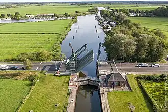 Klappbrücke in Bewegung