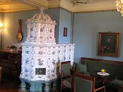 Schloss Bürgeln – Salon mit Kachelofen