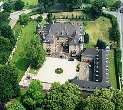 Luftaufnahme vom Schloss Nörvenich
