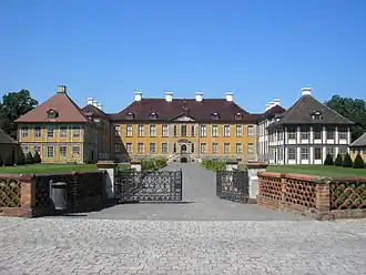 Schloss Oranienbaum, ab 1683 Sommersitz der Henriette Catharina von Oranien-Nassau, Gemahlin Fürst Johann Georgs II.