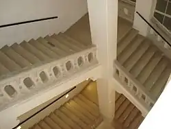 Große weiße Stiege, Stufen Kaiserstein