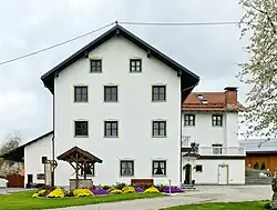 Erhaltener Gebäuderest von Schloss Wasentegernbach