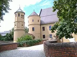 Schloss Wertingen, Südfront