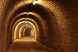 Beleuchteter Innenraum, Blickrichtung nach Osten (aus Hattingen kommend)