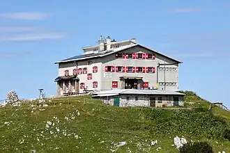 Das Habsburghaus auf der Rax (Südostansicht)