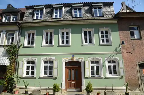 Burggasse 15. Einst Gaststätte Grüner Baum (siehe Türe, bitte Bild vergrößern)