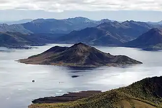 Scotts Peak im Lake Pedder