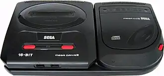 Mega-CD II angeschlossen an einem Mega Drive II