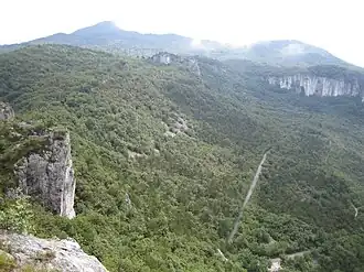 Westflanke des Segrom und Blick Richtung Nordabfall des Monte Altissimo di Nago.
