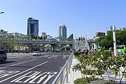 Einer von 17 Fußgängerwegen, die mit Seoullo 7017 verbunden sind