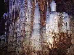 Höhle der Sieben Sterne[11]