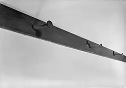 Einfache Hakenleiste zum Aufhängen von Kleidern, Werkzeug u. Ä.