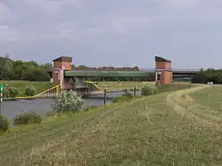 Sicherheitstor im Elbe-Seitenkanal bei Artlenburg