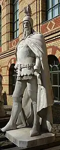 Standbild Kaiser Sigismunds mit betont muskulös dargestelltem Körper, in der Zitadelle Spandau (2011)