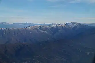 Das Skanderbeggebirge zwischen Laç, Kruja und Burrel