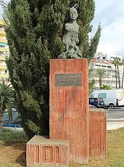 Skulptur an der Strandpromenade von Torre del Mar