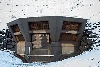 Triebwassereinlauf an der Südwestseite der Staumauer
