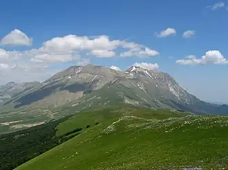 Der Monte Vettore vom Monte Macchialta (aus Süden) gesehen
