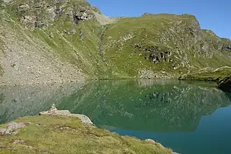 Vorderer Plattenkogel hinter dem Löbbensee (nur die Spitze ragt hervor)