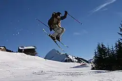 Skifahrer im Skigebiet Faschina-Damüls-Mellau