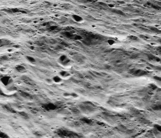 Apollo-16-Aufnahme, Blickrichtung west