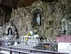 Lourdesgrotte am Ostabhang des Iddaberges