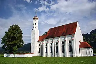 Rk. St. Coloman, Schwangau, Obb.: Chor­flanken­turm ohne antikische Gliede­rung