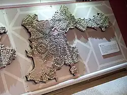 Fragment eines Mosaikfußbodens aus einem Haus im Norden der Stadt