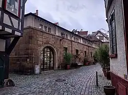 Rückansicht der Stadtbücherei (Webergasse)
