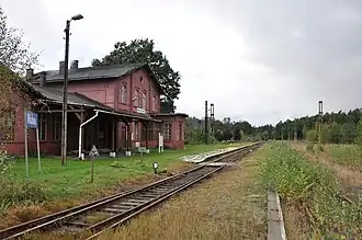 Empfangsgebäude, Gleisseite (2016)