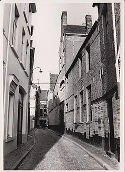 Stadhuissteeg, rechts Nebengebäude des Rathauses