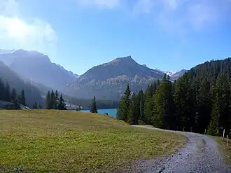 Der Schafrügg hinter dem Stausee Arosa