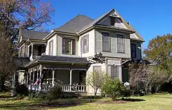 Das Steele House, gelistet im NRHP mit der Nr. 78002939[3]