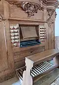 Spielschrank der Orgel