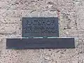 Gedenktafel an der Gebäudewand