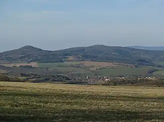 Stoffelskuppe (links) und Pleß (rechts) von Südwesten
