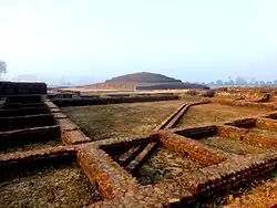 Piprahwa – Stupa und Klosterruinen