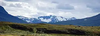 Blick vom Padjelanta-Nationalpark auf den schwedischen Teil des Sulitjelma-Massivs