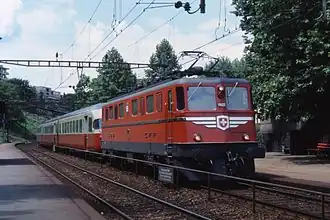 Ae 6/6 11422 „Vaud“ vor einem SBB RAe TEE II als TEE Gottardo.