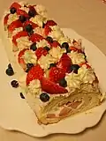 Roulade mit Erdbeeren