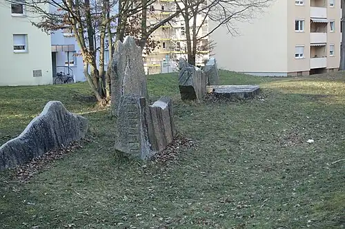 ohne Titel von japanischem Bildhauerteam Fußgängerbereich Franz-Reichel-Ring⊙49.3946911.13188