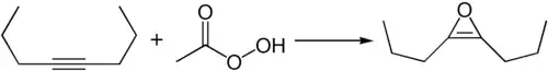 Synthese eines Oxirenderivats aus 4-Octin und Peroxyessigsäure