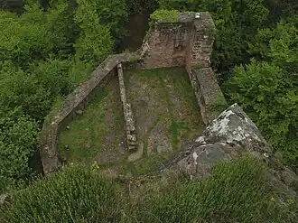 Blick von der Ober- auf die Unterburg